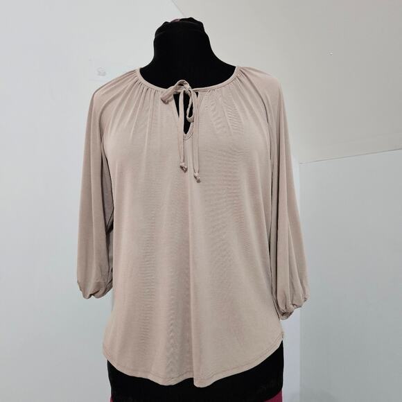 Monica M Taupe Raglan Sleeve Keyhole Tie Front Lightweight Top Medium Minimal - Picture 10 of 10